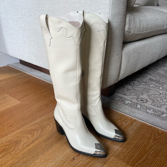 Dolce Vita Kamryn Boots NEW - Picture 2 of 3